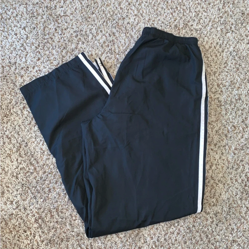 Adidas Active Sports Pants Size L - Picture 3 of 4